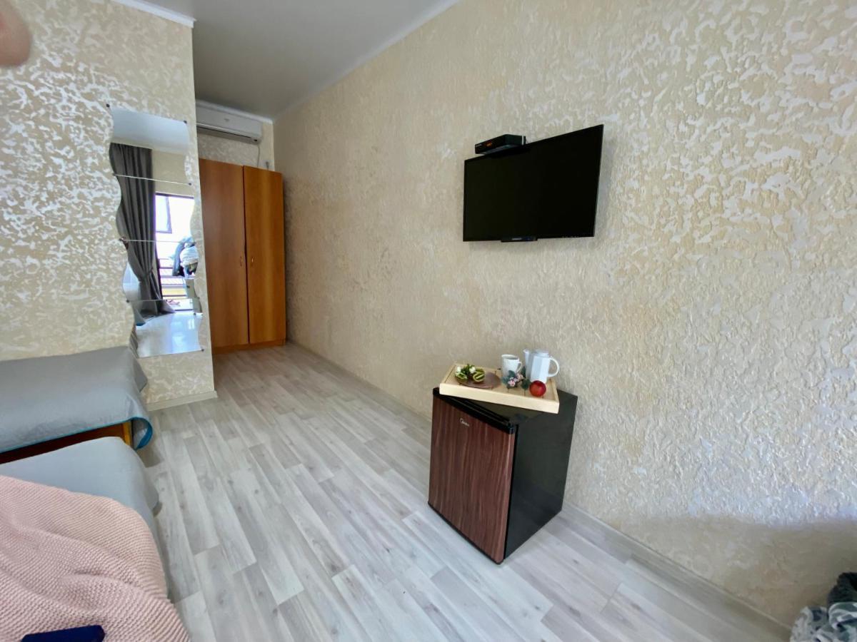 Мини-Отель Дарья В Пицунде Pizunda Exterior foto